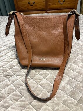 Coach Leather Hobo Bag in Brown